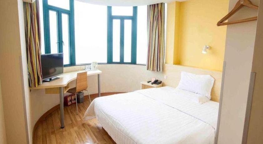 7 Days Inn Shanghai Minhang Dongchuan Road Jiaotong University Extérieur photo